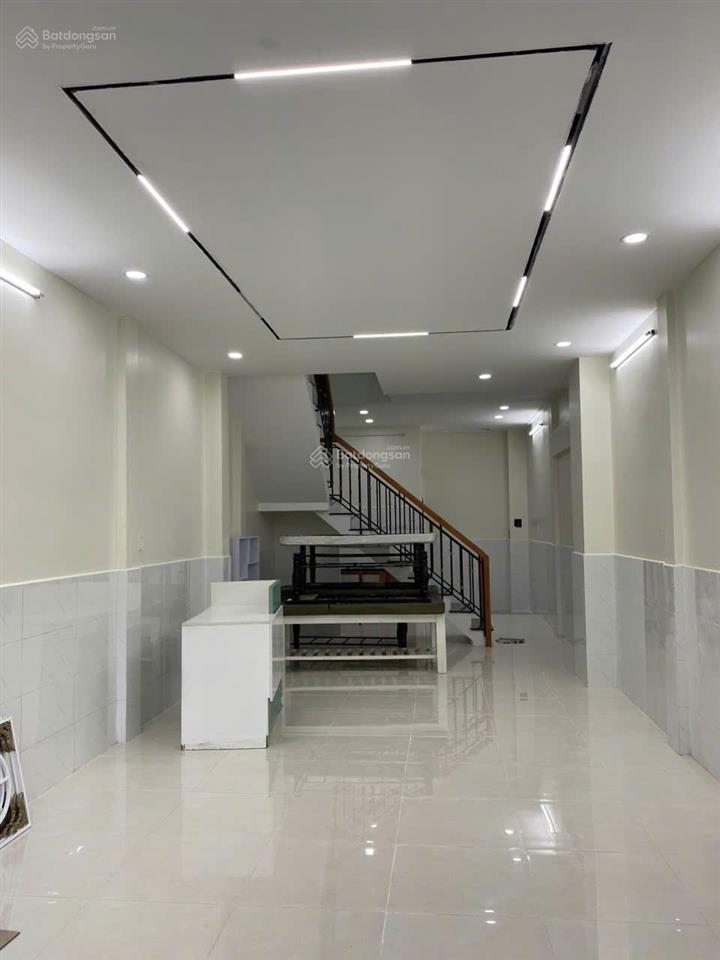 Bán nhà mặt tiền nguyễn hữu dật, dt 4mx15m, 2 tầng, nhà mới ở liền, gần đh công thương tp hcm