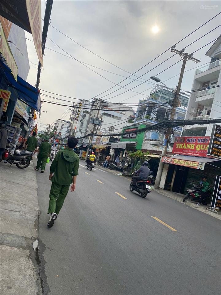 Bán nhà mặt tiền tân kỳ tân quý, dt 7mx30m, cấp 4, gần ngã 3 lê trọng tấn  trường chinh