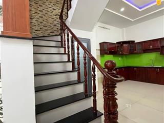 Nhà hẻm nhựa thông một xẹt 8m đường lê văn quới, 4x14m, đúc 3,5 tấm