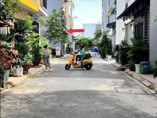 Nhà 4x19 hẻm 7 mét kế bên trường lê ngọc hân và cấp 1, chợ bình thành.  0938 468 ***