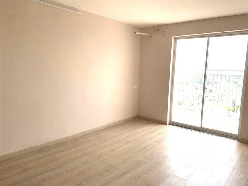 Chủ đầu tư bán vài căn đẹp suất noxh giá 2.3 tỷ 55m2 tại blue sky tower.  0909 456 ***