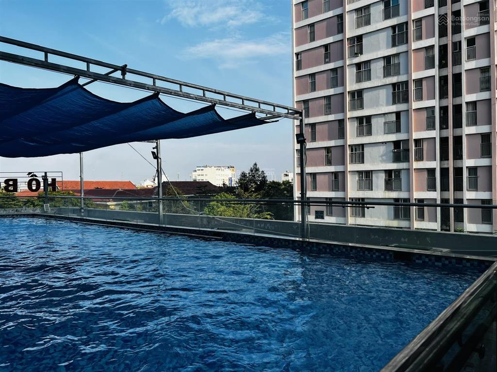 Chủ đầu tư bán vài căn đẹp suất noxh giá 2.3 tỷ 55m2 tại blue sky tower.  0909 456 ***