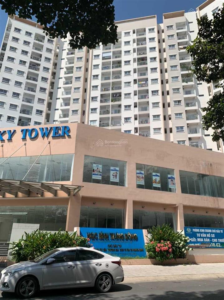 Chủ đầu tư bán vài căn đẹp suất noxh giá 2.3 tỷ 55m2 tại blue sky tower.  0909 456 ***