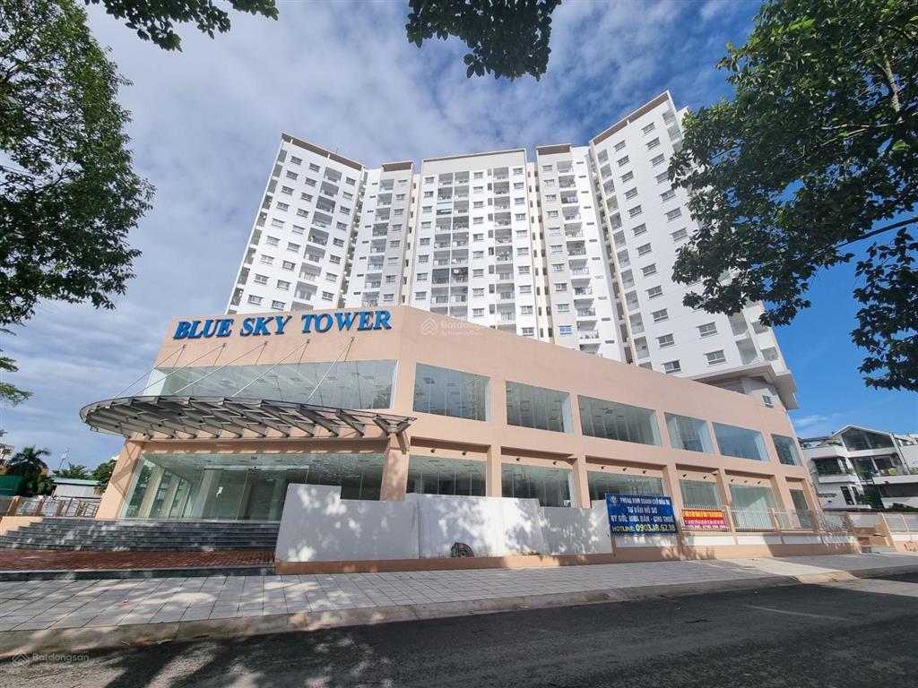 Căn góc đẹp tại blue sky tower suất thanh lý giá tốt.  0909 456 ***