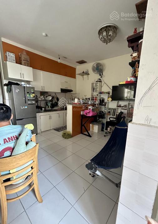 Bán gấp căn hộ 2pn, dt 59m2, nhà trống dọn vào ngay, pháp lý sở hữu vĩnh viễn,  0909 456 ***