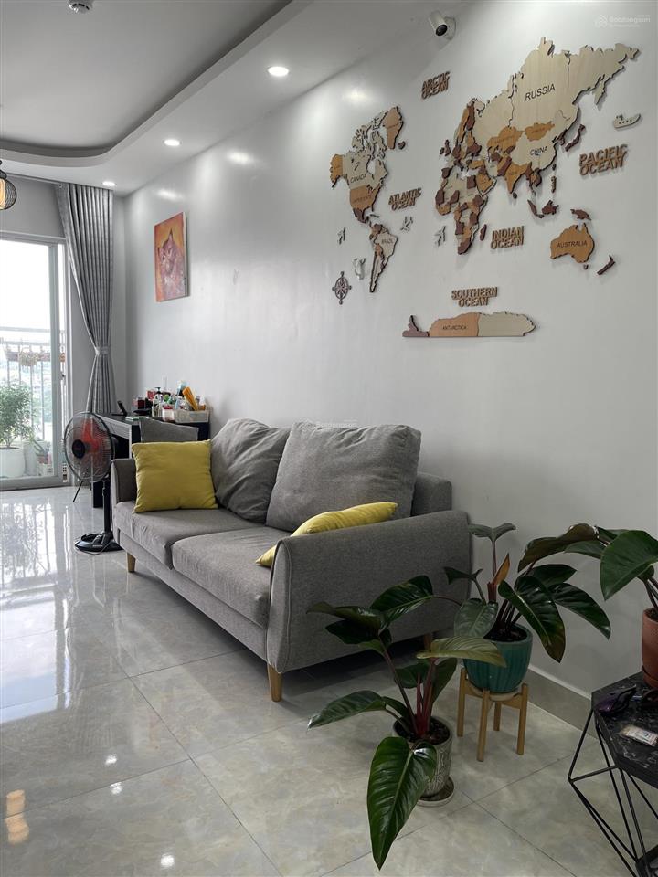 C/c blue sky tower giá 2.450 tỷ, 2pn, 2wc, ban công, tầng thấp. 0909 456 ***