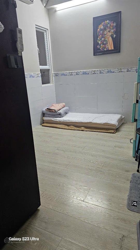 C/c blue sky tower giá 2.450 tỷ, 2pn, 2wc, ban công, tầng thấp. 0909 456 ***