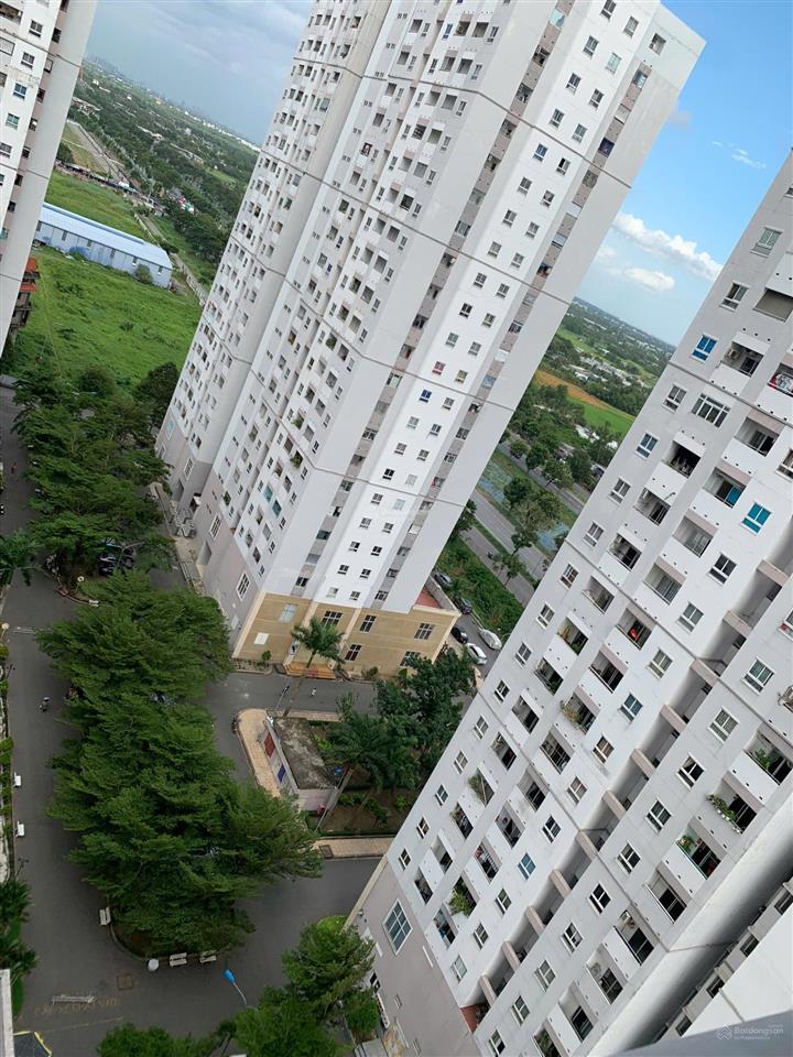 Căn 50m2 sổ sẳn 1.2 tỷ hqc plaza giá cực tốt,đt 0909 456 ***