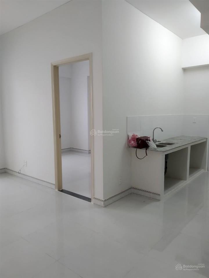 Căn 50m2 sổ sẳn 1.2 tỷ hqc plaza giá cực tốt,đt 0909 456 ***