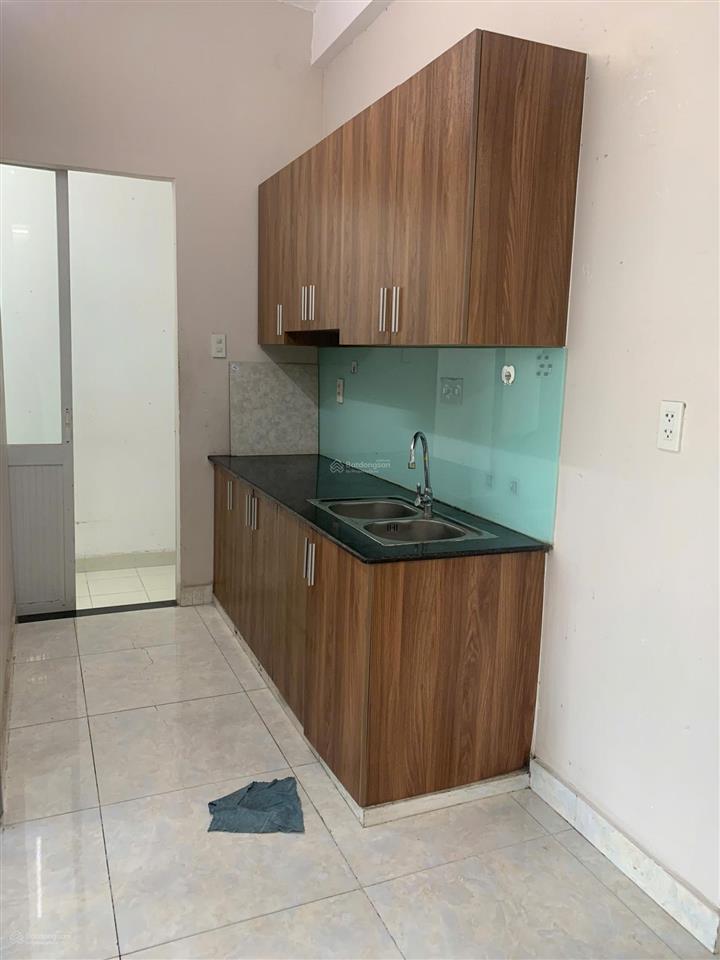 Căn hướng đông blue sky tower 63m2,nhà sạch đẹp vào ở ngay,2pn,2wc,ban công