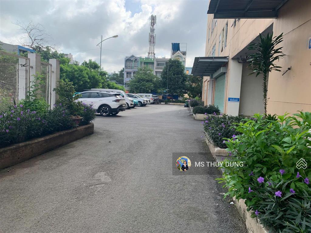 Chính chủ đang ở cần bán căn 60m2 giá 1.250 tỷ tầng 10