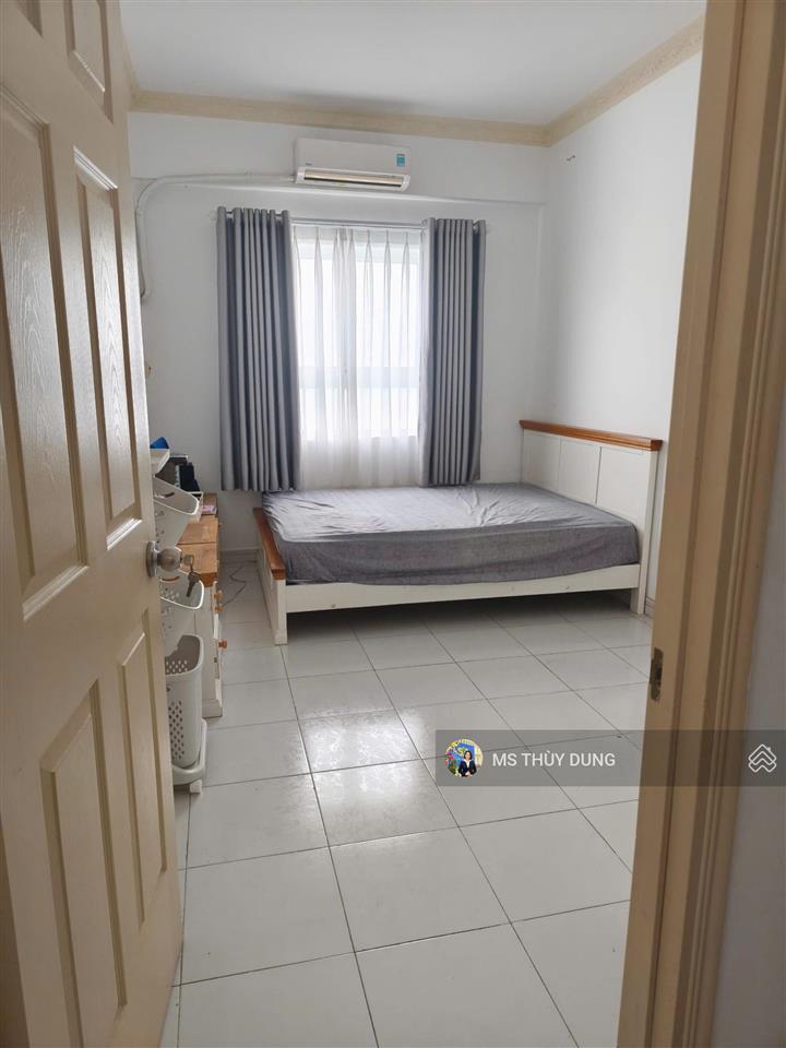 Hqc plaza bình chánh căn góc đẹp 70m2 giá 1.4 tỷ.  0909 456 ***