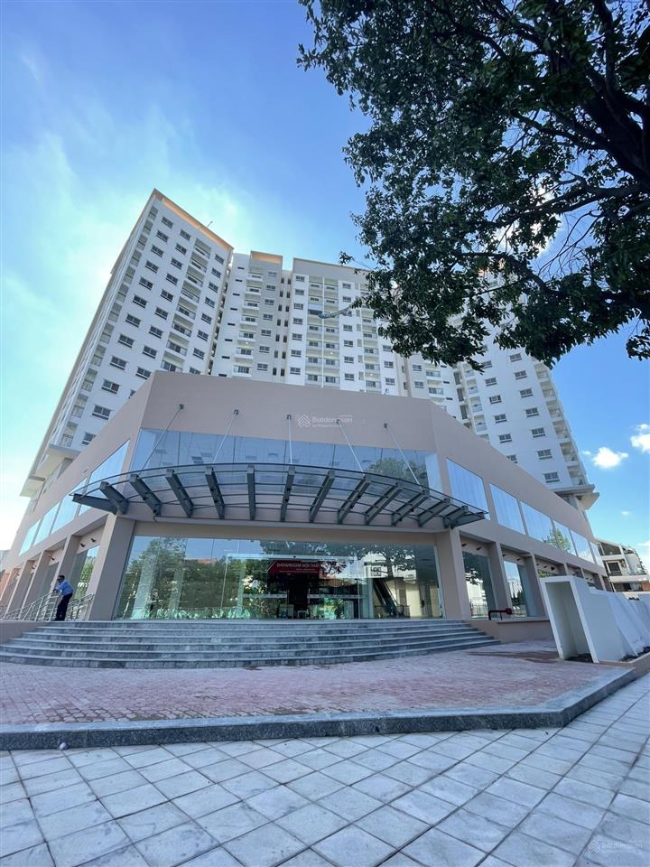 Suất nội bộ căn blusky tower giá 2,950 tỷ căn 63m2.  0909 456 ***