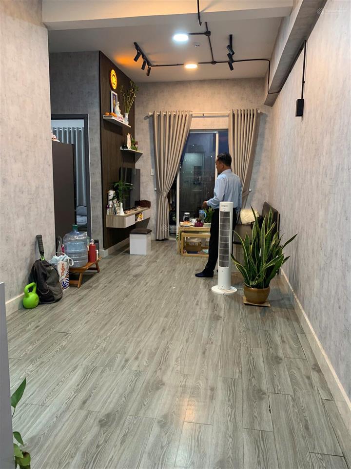 Suất nội bộ căn blusky tower giá 2,950 tỷ căn 63m2.  0909 456 ***
