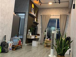 Suất nội bộ căn blusky tower giá 2.250 tỷ căn 55m2 tầng 6. 0909 456 ***
