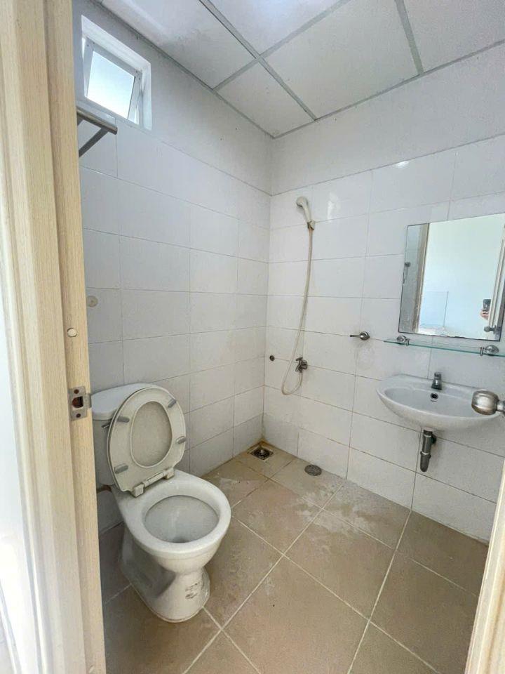 Bán 1 căn góc HQC Plaza giá chỉ 1.3 tỷ, 62m2 - 2PN - 2WC,nhận nhà ở ngay