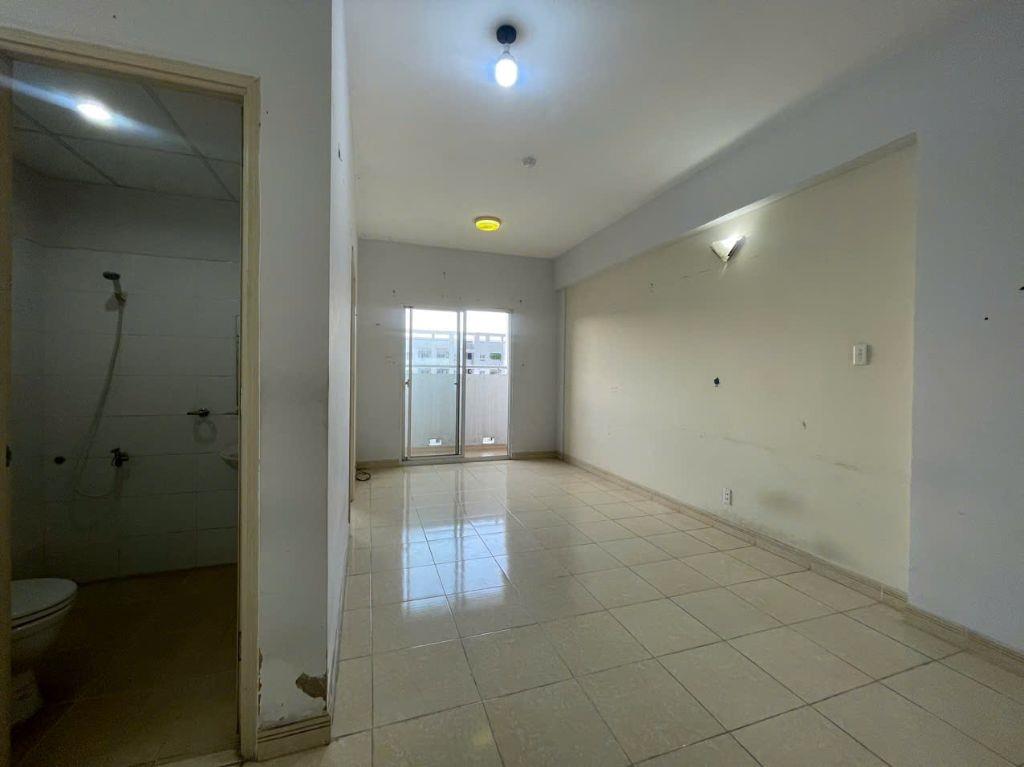 Bán 1 căn góc HQC Plaza giá chỉ 1.3 tỷ, 62m2 - 2PN - 2WC,nhận nhà ở ngay
