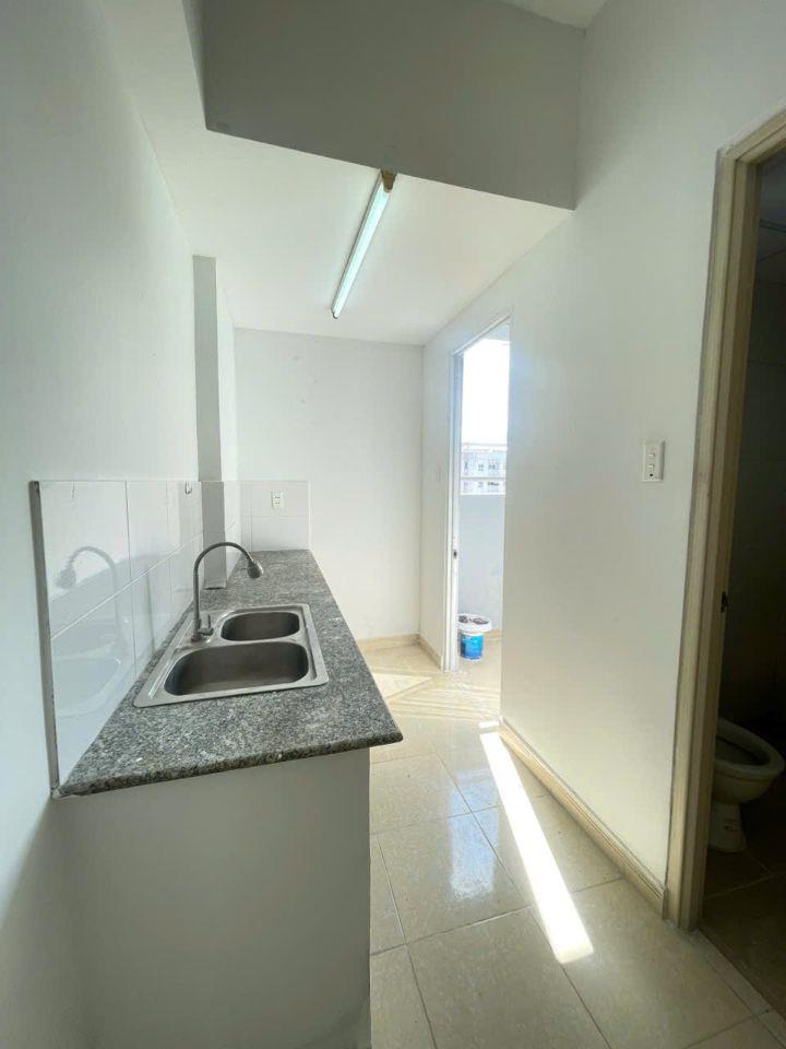 Bán 1 căn góc HQC Plaza giá chỉ 1.3 tỷ, 62m2 - 2PN - 2WC,nhận nhà ở ngay