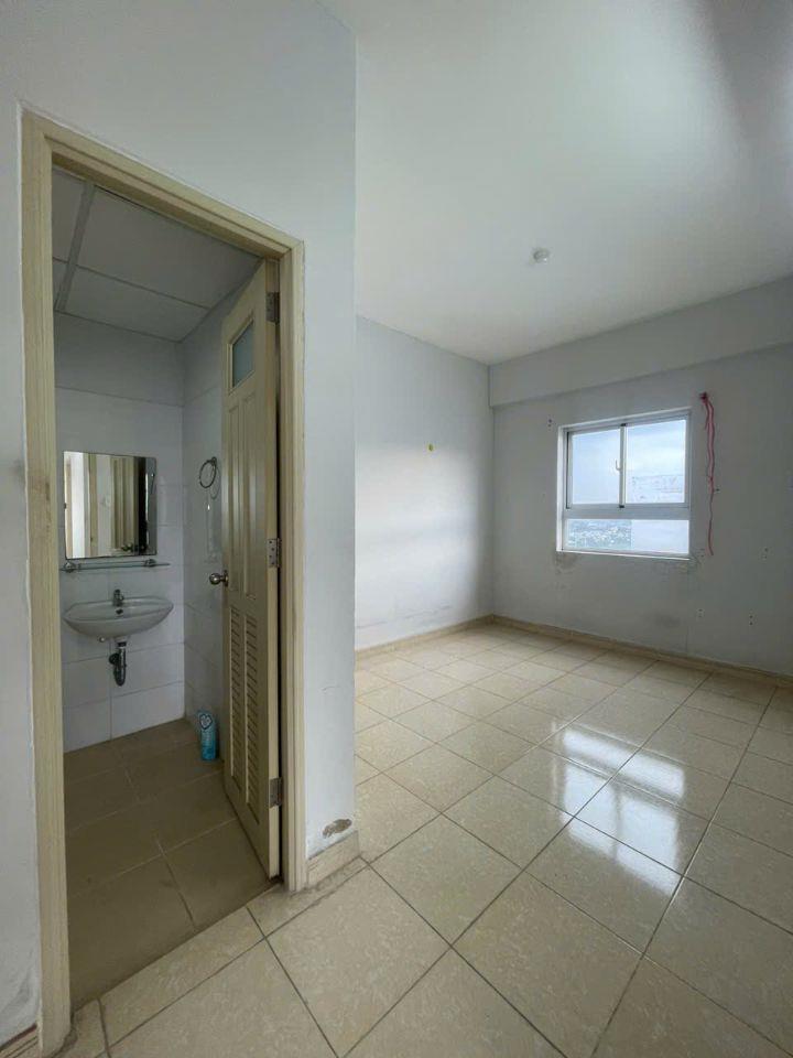 Bán 1 căn góc HQC Plaza giá chỉ 1.3 tỷ, 62m2 - 2PN - 2WC,nhận nhà ở ngay