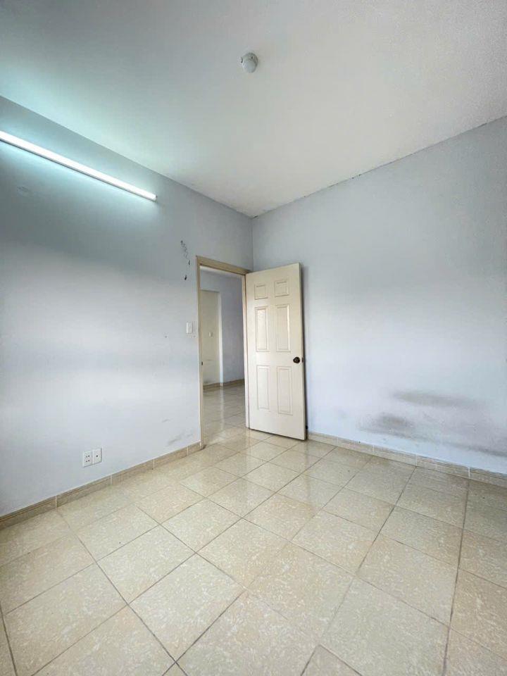 Bán 1 căn góc HQC Plaza giá chỉ 1.3 tỷ, 62m2 - 2PN - 2WC,nhận nhà ở ngay