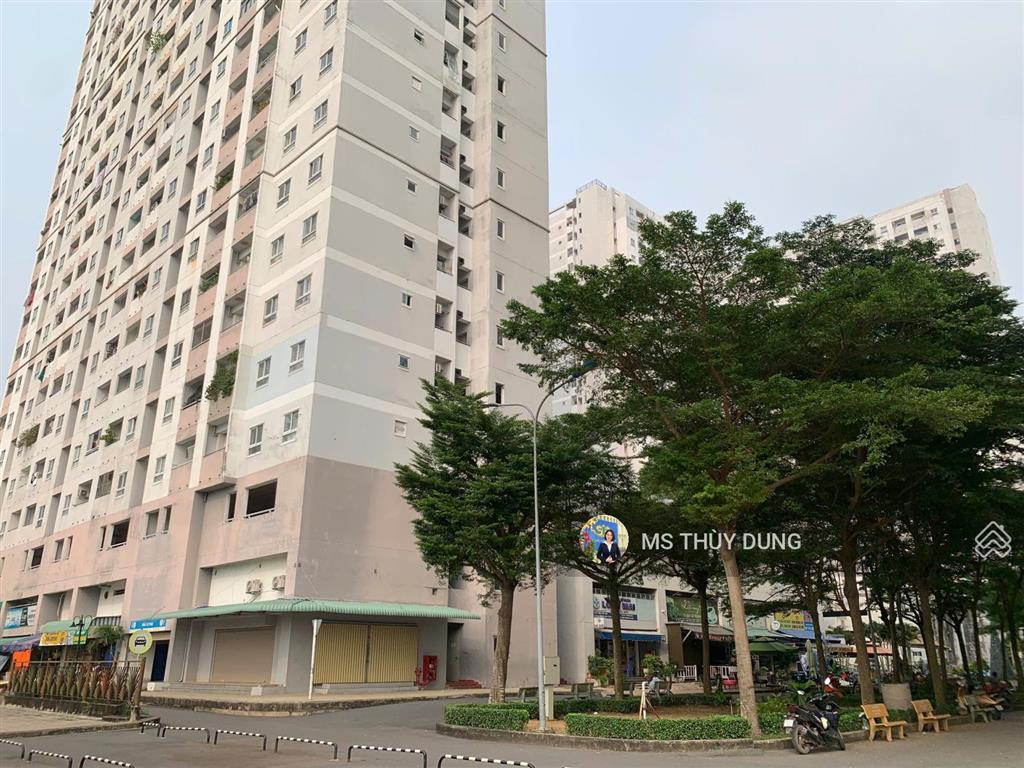 Cần bán suất thanh lý hqc plaza tầng 12 có dtsd 50m2 gồm 2pn.  0909 456 ***