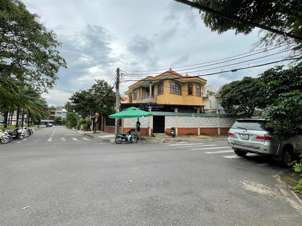 Biệt thự gốc 2mt khu tên lửa 410 m2. giá 60 tỷ. tl