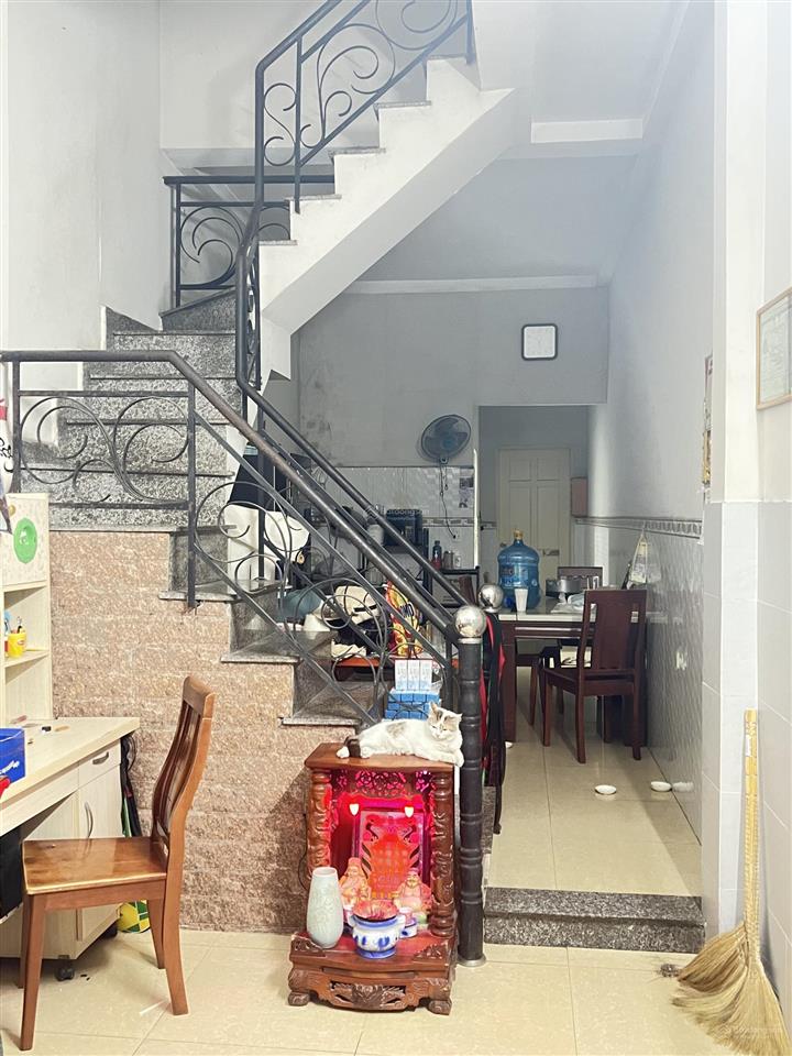 Bán nhà mt đường 6a, xã vĩnh lộc b ngang 3m, nở hậu 3.6m tổng dt 73m2. đúc 1 tấm kiên cố. xd đẹp
