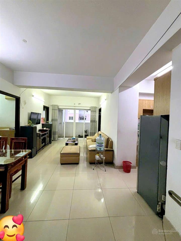 Bán căn hộ có sổ hồng sẵn, ngay sát chợ bà hom, kcn tân tạo, pouyen  81m2(3pn, 2wc) nhà như hình