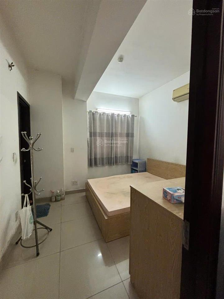 Bán căn hộ có sổ hồng sẵn, ngay sát chợ bà hom, kcn tân tạo, pouyen  81m2(3pn, 2wc) nhà như hình