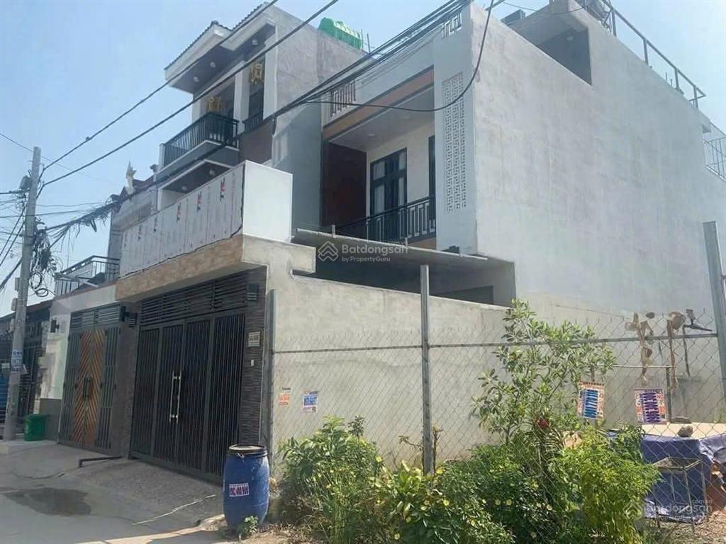 Đất cần bán gấp.sang tên công chứng 1 nốt nhạc.dân cư đông đúc. đường bê tông 7m