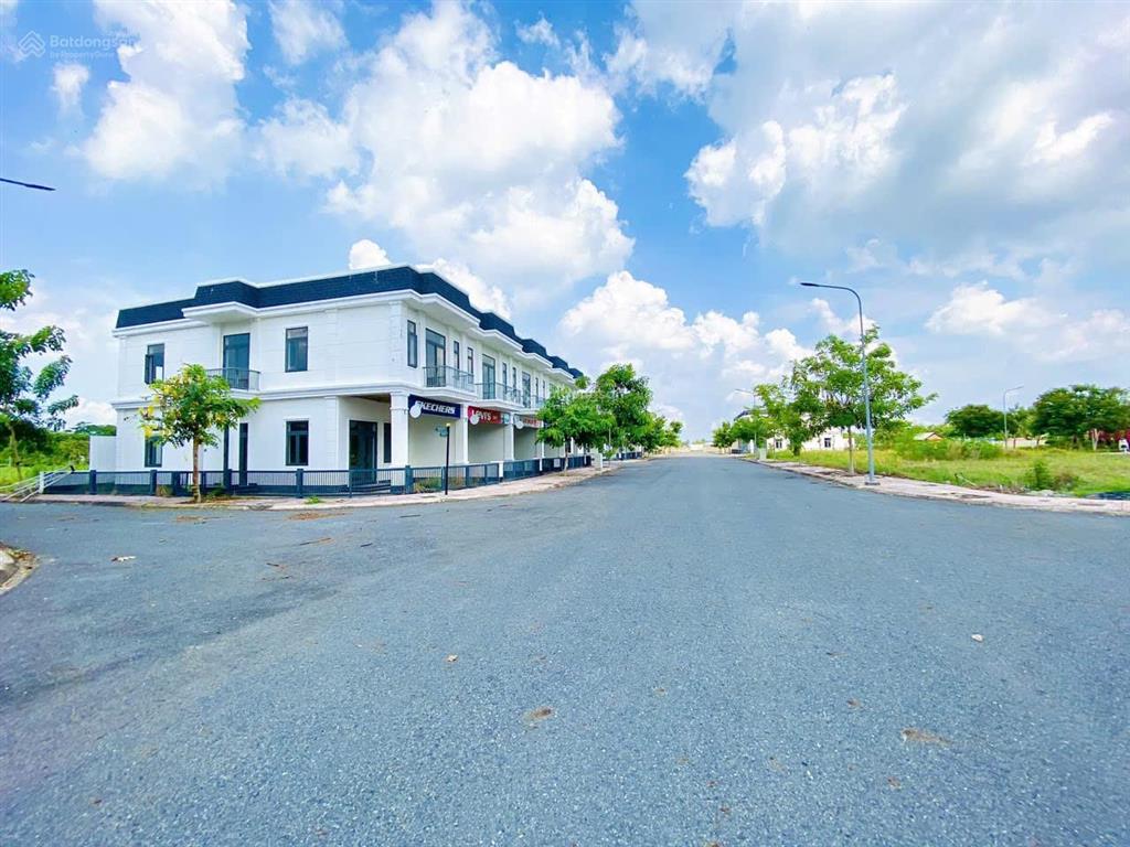 Đất young town siêu rẻ, đức hòa, b6, dt 96m2, sổ hồng riêng, giá ngộp 800 triệu
