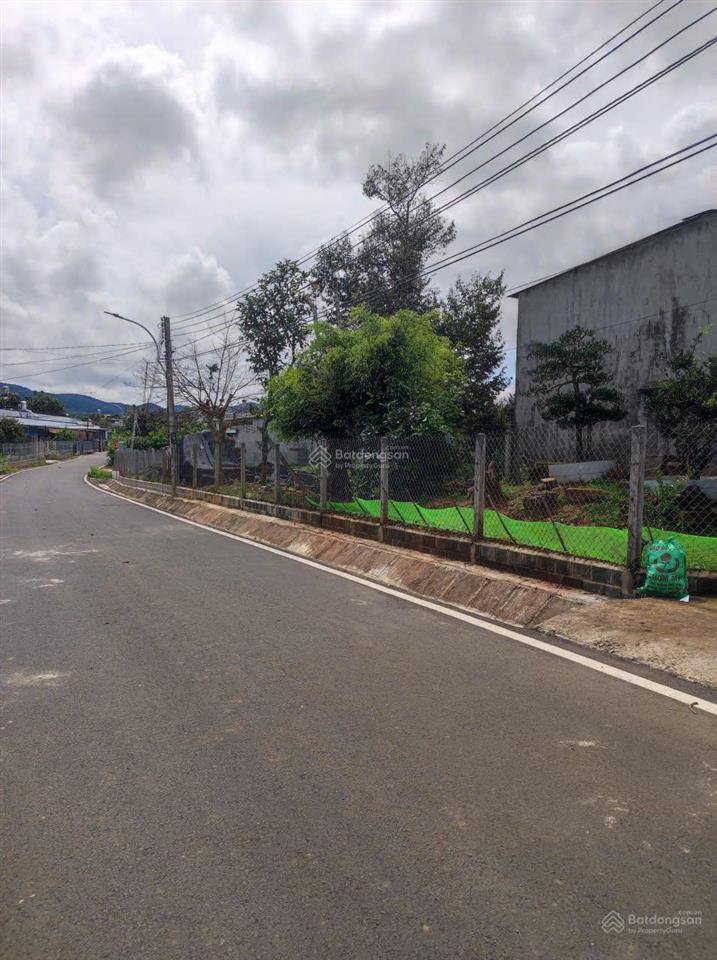 Bán gấp căn nhà mặt tiền phan huy ích, p3, tp bảo lộc có 65m2 mặt tiền, giá 6,9 tỷ