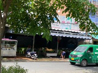 Mtkd đẹp bề thế sát chợ tân hương. dt12x22m nở hậu 23m=300m2. giá32 tỷ