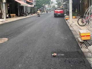 Mt nội bộ đường độc lập. dt 8x18m=138m2. giá 17.5 tỷ