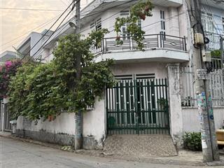 Căn góc 2 mặt tiền hẻm, nhà 2 tầng, sổ hồng vuông đẹp, thuận tiện làm văn phòng, mua ở