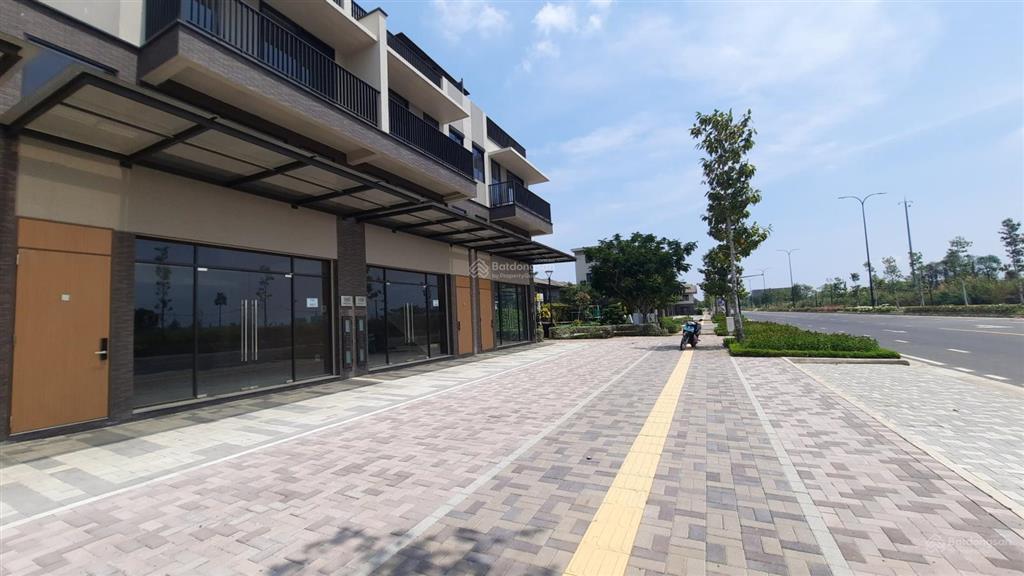 Bán gấp shophouse khu rivera 2  mặt tiền đường 36m  thiết kế 2 lối đi riêng biệt vưa ở vừa kd