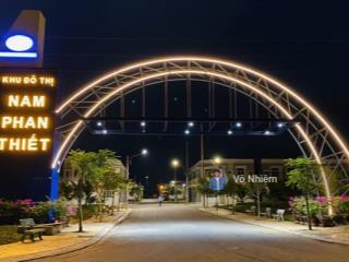 Chỉ 185 triệu sở hữu ngay căn nhà phố 1 trệt 1 lầu tại tp biển phan thiết. nhà hoàn thiện, sổ riêng