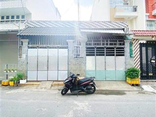 Bán nhà cấp 4 ( 8x23,5m ) đường 10m gần mặt tiền lê văn quới, q. bình tân