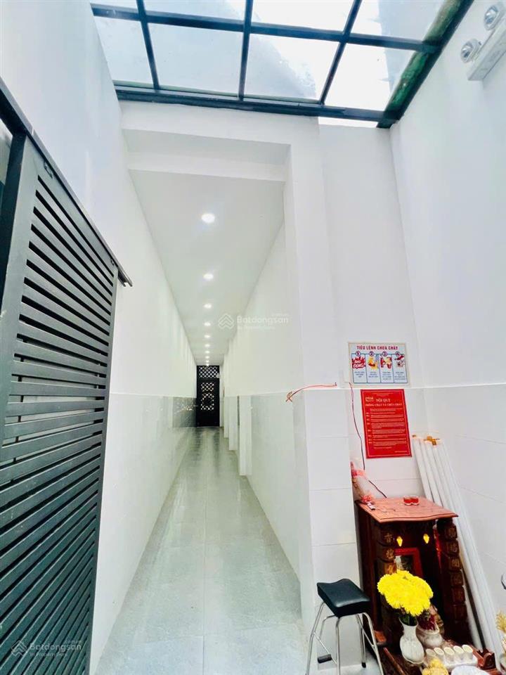 Bán nhà mới đúc 4 tấm, dt 355m2, hẻm 8m đường phan anh giáp quận 6