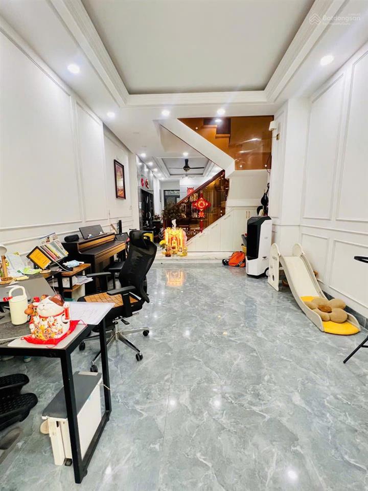 Bán nhà mới đúc 4 tấm, dt 355m2, hẻm 8m đường phan anh giáp quận 6