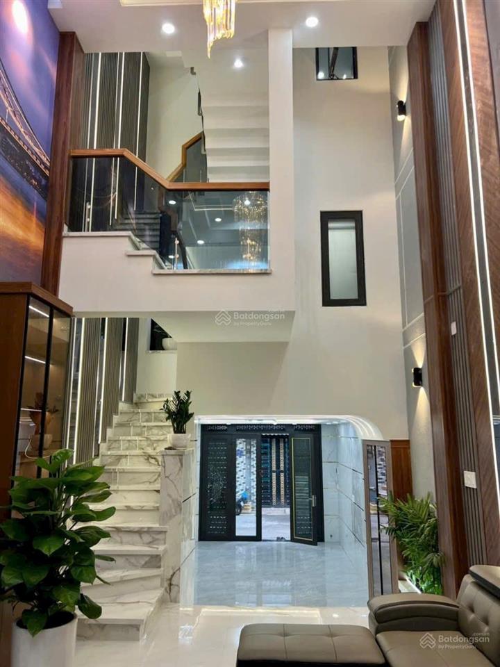 Nhà full nội thất 1 sẹc hương lộ 2, bình tân 4mx17m đúc 1 lửng 3 lầu, có ô chờ thang máy