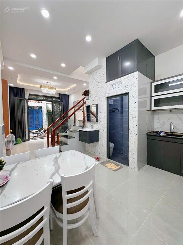 Bán nhà chính chủ đường gò xoài, bình tân 4mx8m đúc 1 trệt 1 lầu, 2pn 2wc