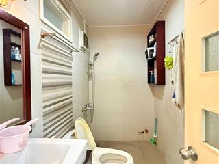 Hẽm xe tải sát đường nguyễn tri phương q10 dt  ( 36 x 11 ) 36m dt sàn 130m gồm 4 tấm