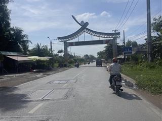 Lô góc 2mt đường bê tông xã hưng long, bình chánh. đất vườn khu xây dựng mới dt 2230m2 vườn