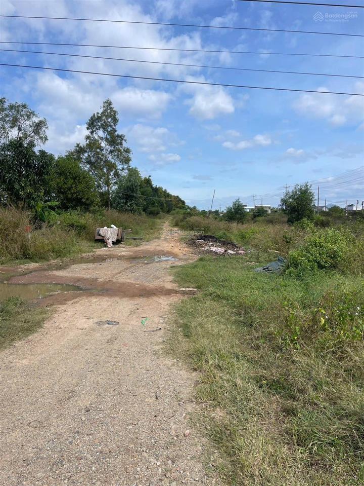 Cần bán lô đất 4,6 hecta xã hàm liêm, hàm thuận bắc bình thuận dt (150m dài 213m) 4,6 hecta