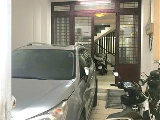 Căn hxh phó đức chính 4 x 17m 4 tầng 5 phòng xe hơi vào nhà