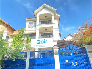 Biệt thự kđt an khánh ngay siêu thị mm mega market 20 x 20m 3 tầng 6 phòng lớn.