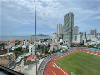 Chính chủ cần bán căn hộ dqua có sổ hồng. view biển và sân vận động. ngay trung tâm nha trang