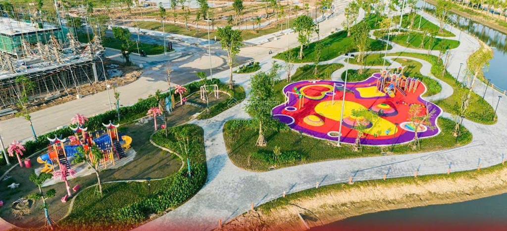 "căn hiếm"liền kề xẻ khe đông nam hừng đông, giá 170tr/m2 chủ cần thu hồi vốn nhanh