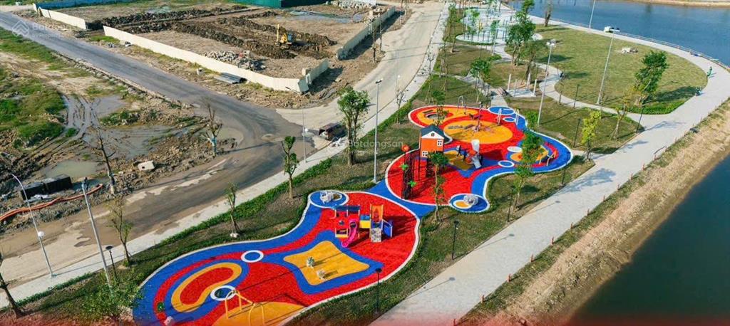 "căn hiếm"liền kề xẻ khe đông nam hừng đông, giá 170tr/m2 chủ cần thu hồi vốn nhanh